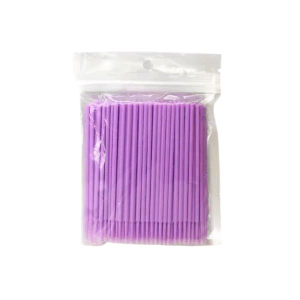 The perfect size for applying whitening gel and cleaning up gingival barrier. Choose your perfect colour to match your aesthetics!